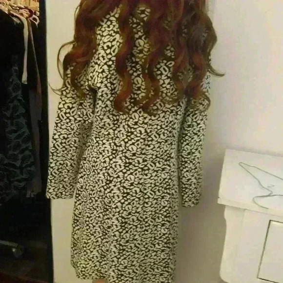 H&M Printed dress in good condition - Picture 2 of 3